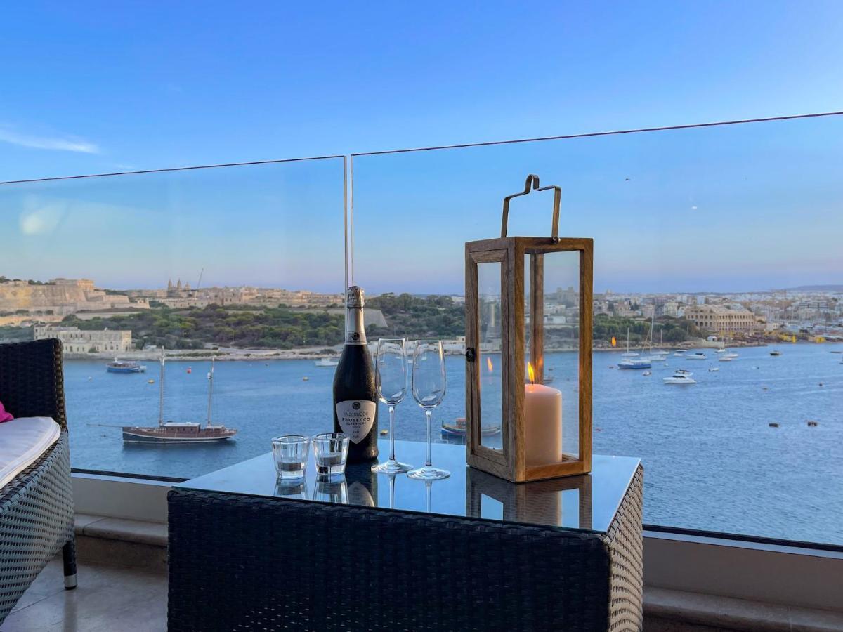 Unique Seafront Triplex Penthouse With Panoramic Bedroom & Rooftop Jacuzzi Overlooking Valletta Sliema Eksteriør bilde
