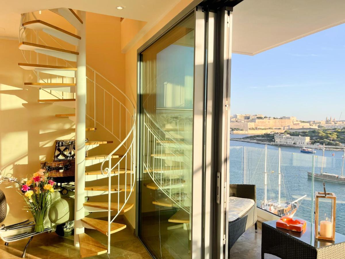 Unique Seafront Triplex Penthouse With Panoramic Bedroom & Rooftop Jacuzzi Overlooking Valletta Sliema Eksteriør bilde